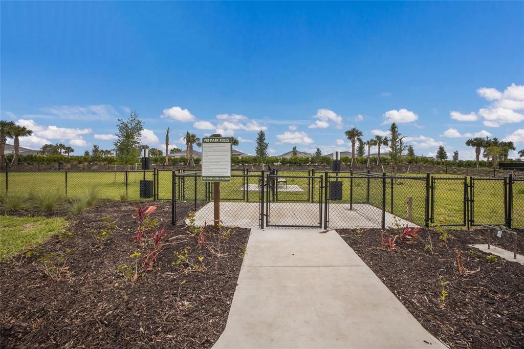 For Sale: $635,900 (4 beds, 3 baths, 2756 Square Feet)