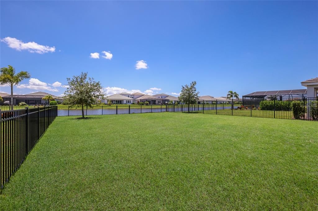 For Sale: $635,900 (4 beds, 3 baths, 2756 Square Feet)
