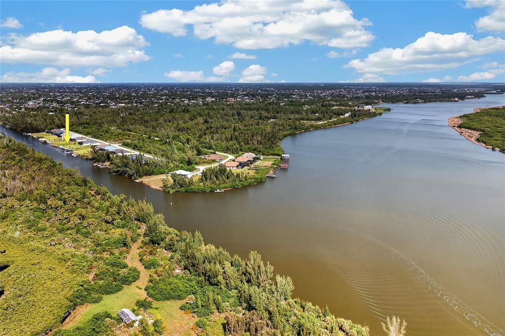 На продажу: $227,000 (0.26 acres)