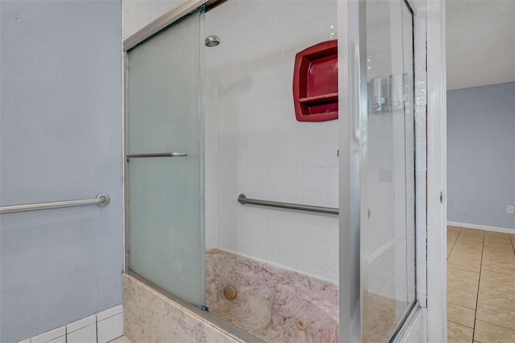 На продажу: $315,000 (3 спален, 2 ванн, 1658 Квадратных фут)