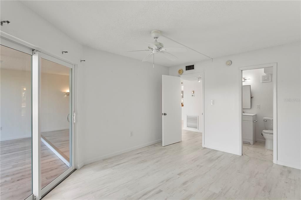 For Rent: $4,500 (2 beds, 2 baths, 1449 Square Feet)