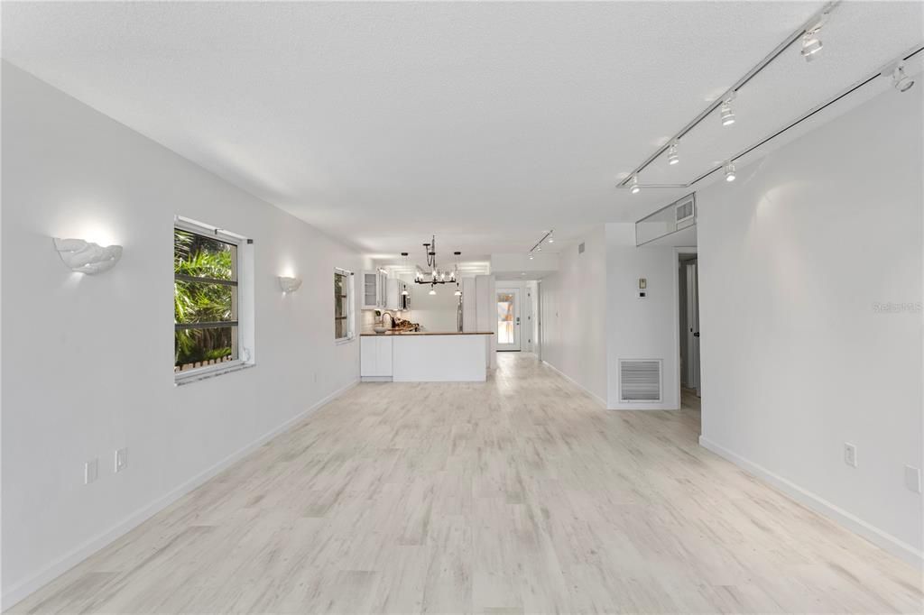 For Rent: $4,500 (2 beds, 2 baths, 1449 Square Feet)