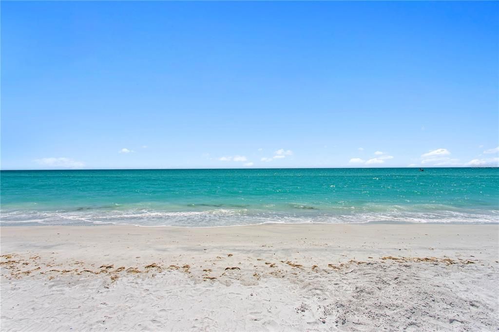 For Rent: $4,500 (2 beds, 2 baths, 1449 Square Feet)