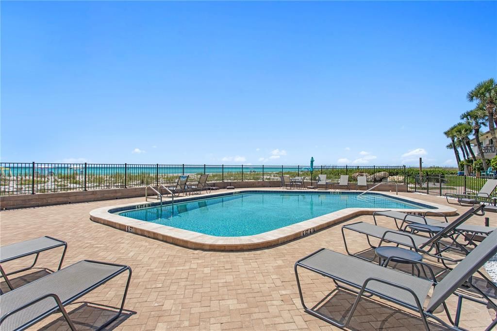 For Rent: $4,500 (2 beds, 2 baths, 1449 Square Feet)