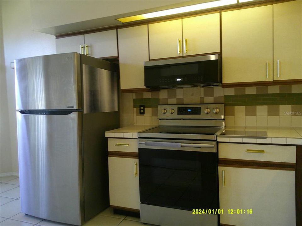 В аренду: $2,200 (3 спален, 2 ванн, 1463 Квадратных фут)