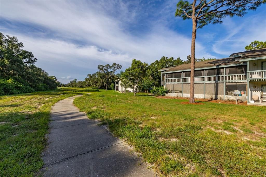 For Sale: $150,000 (2 beds, 2 baths, 1123 Square Feet)