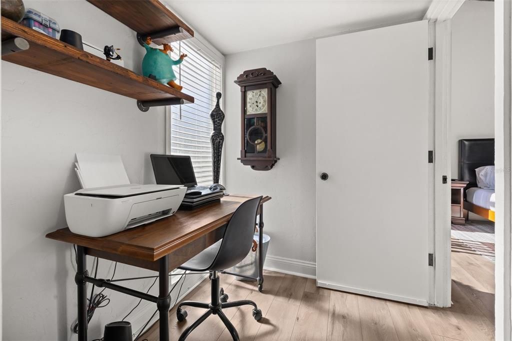For Sale: $150,000 (2 beds, 2 baths, 1123 Square Feet)