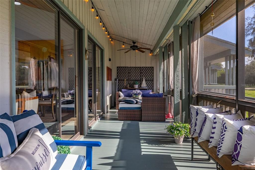 For Sale: $150,000 (2 beds, 2 baths, 1123 Square Feet)