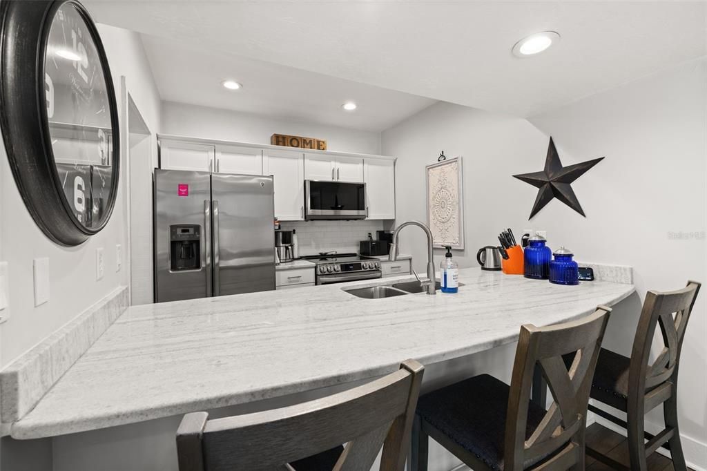 For Sale: $150,000 (2 beds, 2 baths, 1123 Square Feet)