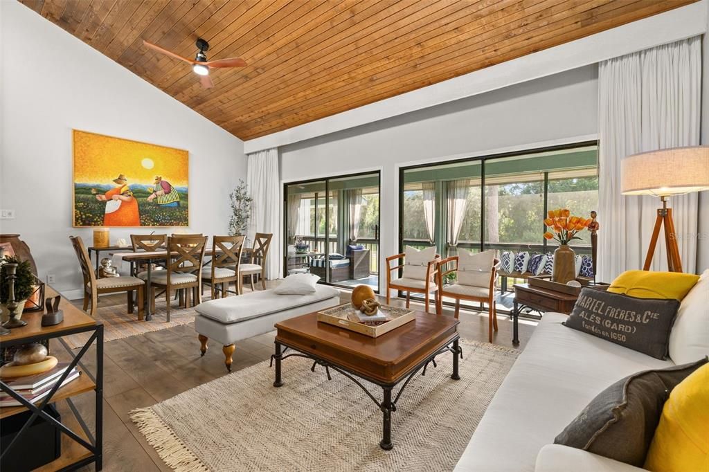 For Sale: $150,000 (2 beds, 2 baths, 1123 Square Feet)