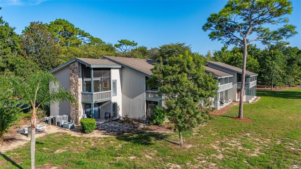 For Sale: $150,000 (2 beds, 2 baths, 1123 Square Feet)