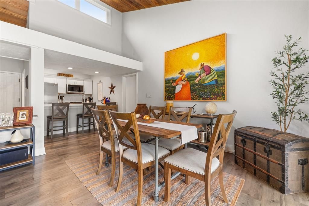 For Sale: $150,000 (2 beds, 2 baths, 1123 Square Feet)