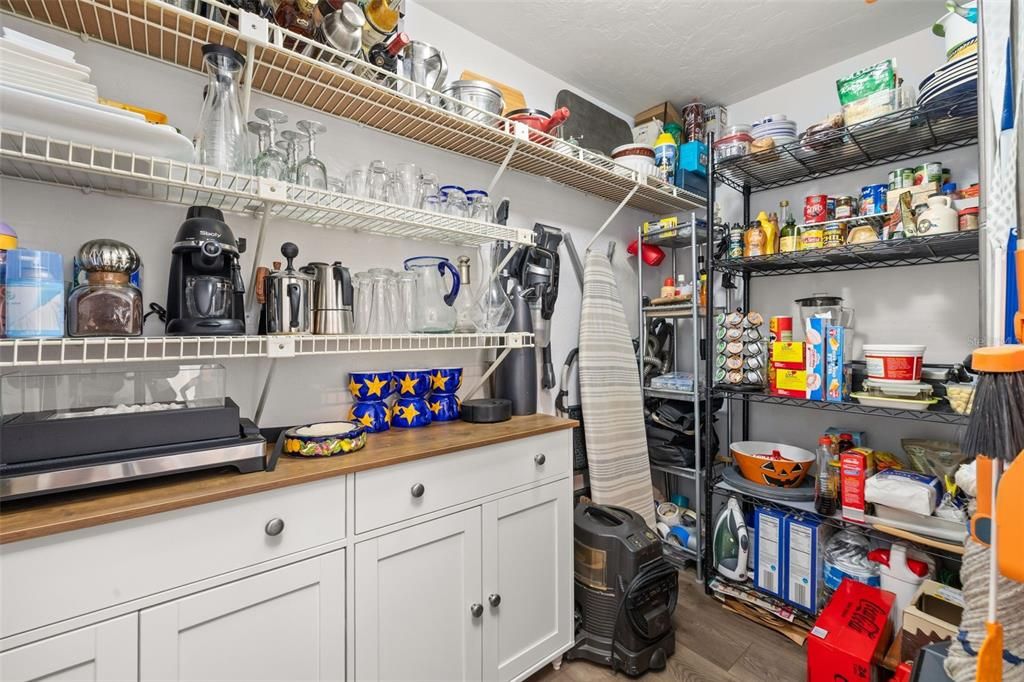 For Sale: $150,000 (2 beds, 2 baths, 1123 Square Feet)