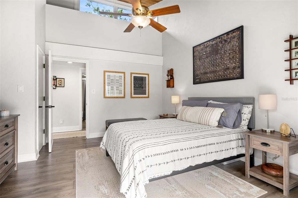 For Sale: $150,000 (2 beds, 2 baths, 1123 Square Feet)