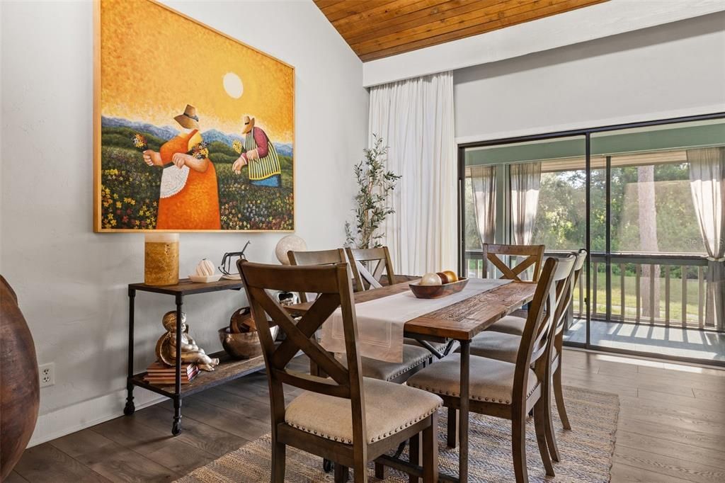 For Sale: $150,000 (2 beds, 2 baths, 1123 Square Feet)