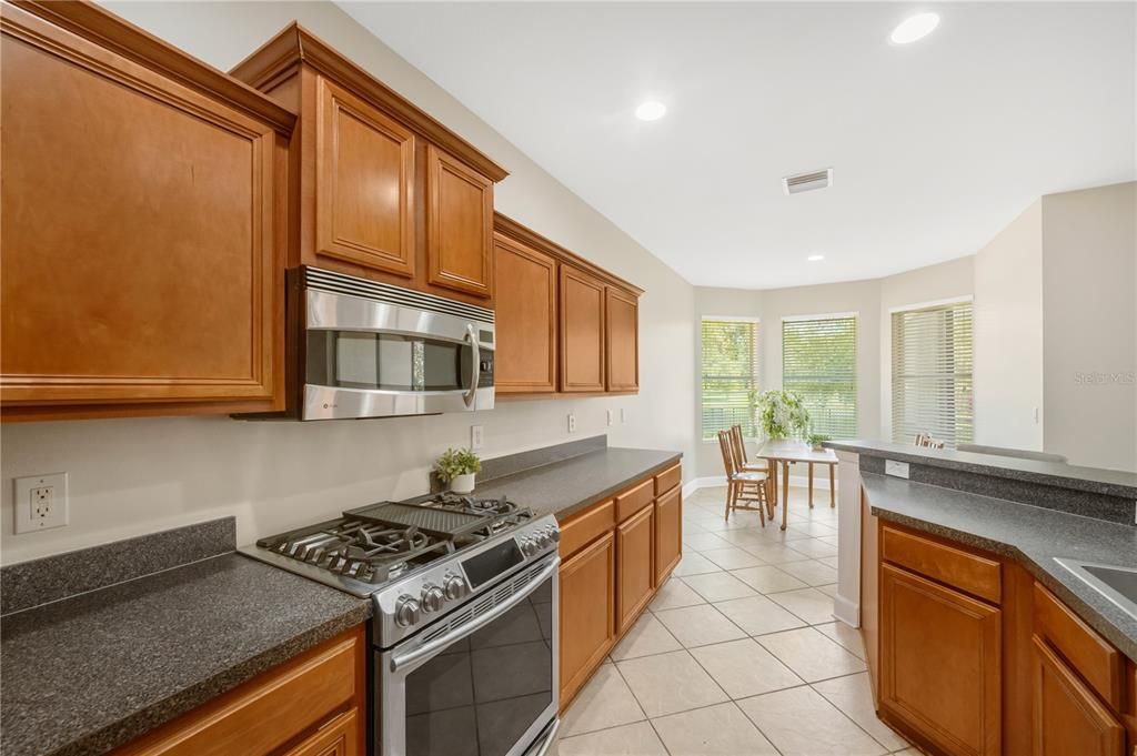 For Sale: $338,500 (3 beds, 2 baths, 1695 Square Feet)