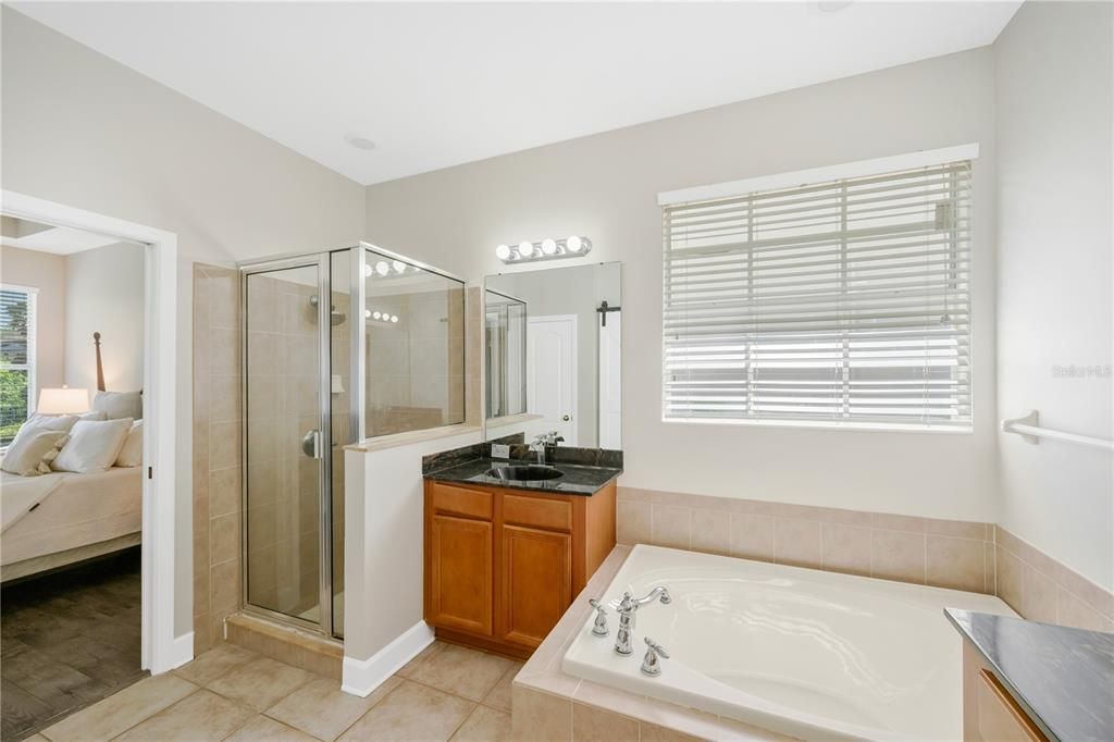 For Sale: $338,500 (3 beds, 2 baths, 1695 Square Feet)