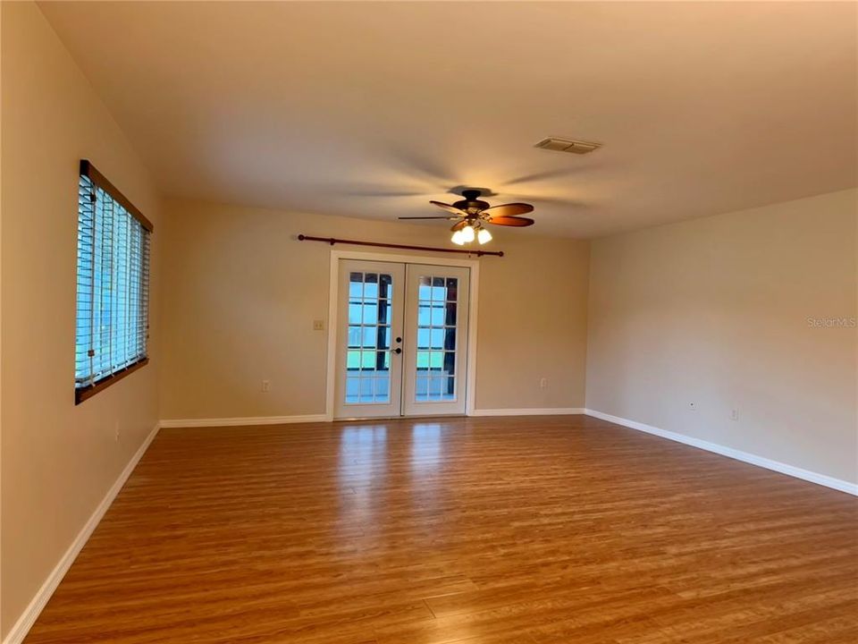 En Venta: $190,000 (2 camas, 2 baños, 1144 Pies cuadrados)