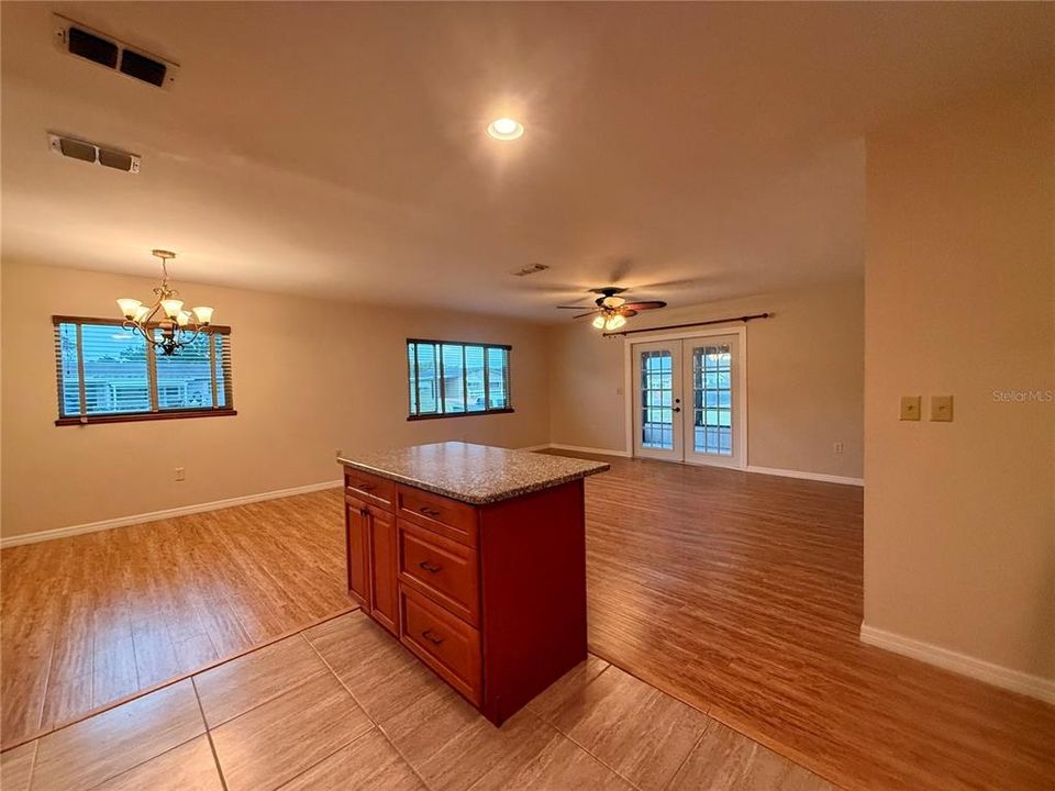 En Venta: $190,000 (2 camas, 2 baños, 1144 Pies cuadrados)