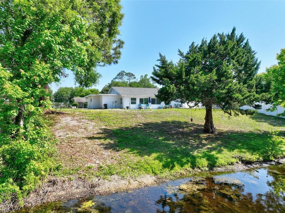 For Sale: $279,000 (2 beds, 2 baths, 1476 Square Feet)