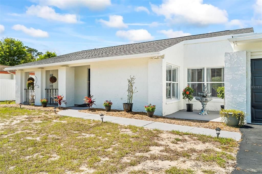 For Sale: $279,000 (2 beds, 2 baths, 1476 Square Feet)