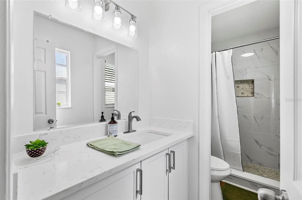 For Sale: $279,000 (2 beds, 2 baths, 1476 Square Feet)