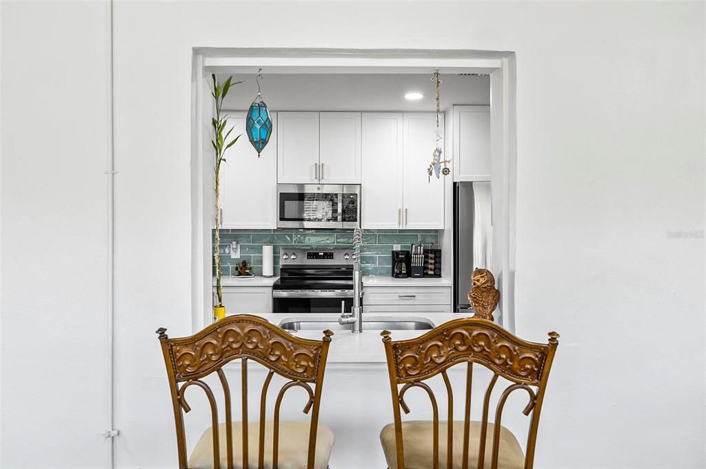 For Sale: $279,000 (2 beds, 2 baths, 1476 Square Feet)