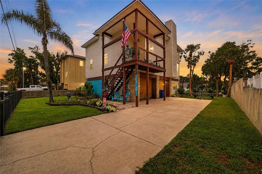 En Venta: $1,199,990 (4 camas, 3 baños, 2110 Pies cuadrados)