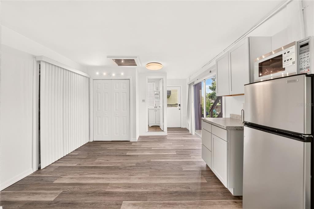 En Venta: $1,199,990 (4 camas, 3 baños, 2110 Pies cuadrados)