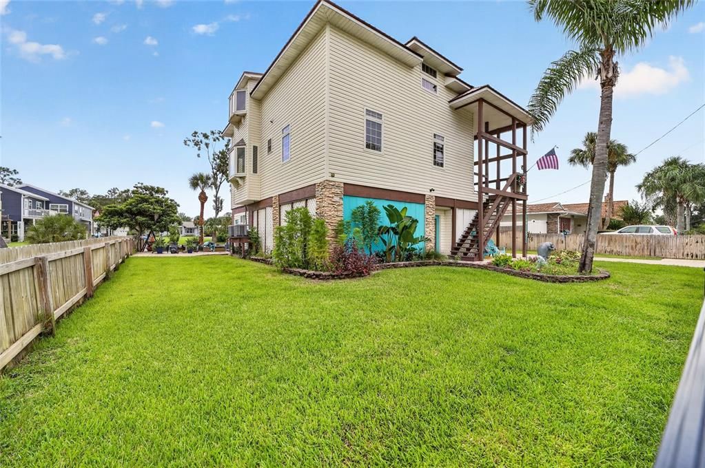 En Venta: $1,199,990 (4 camas, 3 baños, 2110 Pies cuadrados)