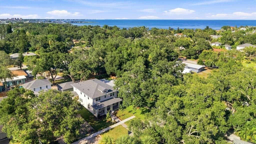 На продажу: $635,000 (2 спален, 2 ванн, 1337 Квадратных фут)