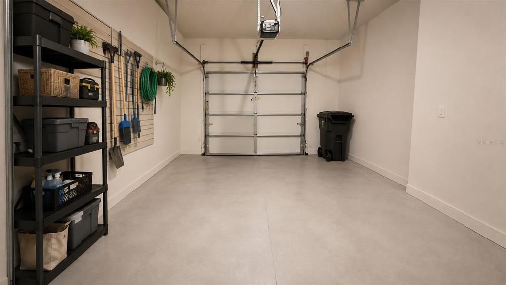 For Sale: $359,000 (3 beds, 2 baths, 1872 Square Feet)
