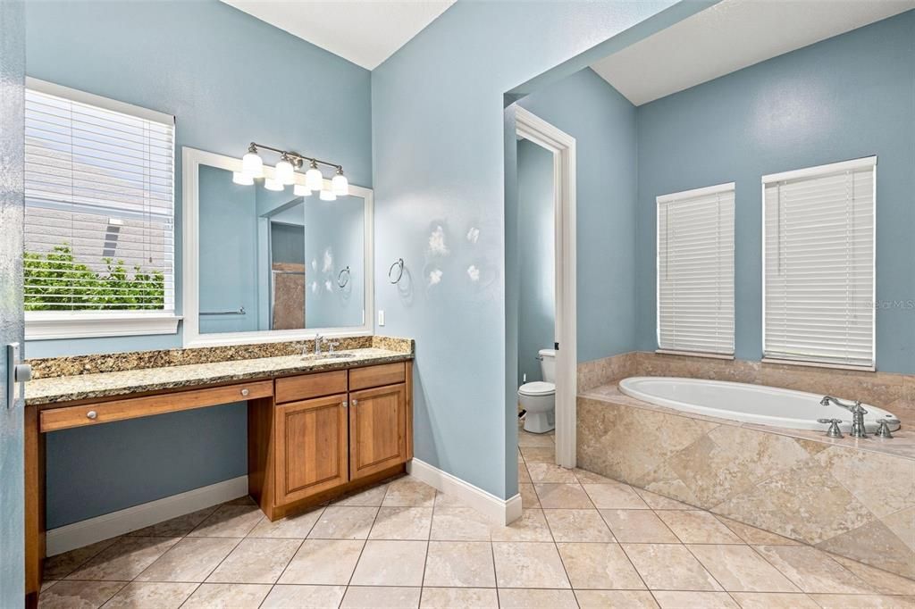 For Sale: $499,000 (4 beds, 3 baths, 3704 Square Feet)