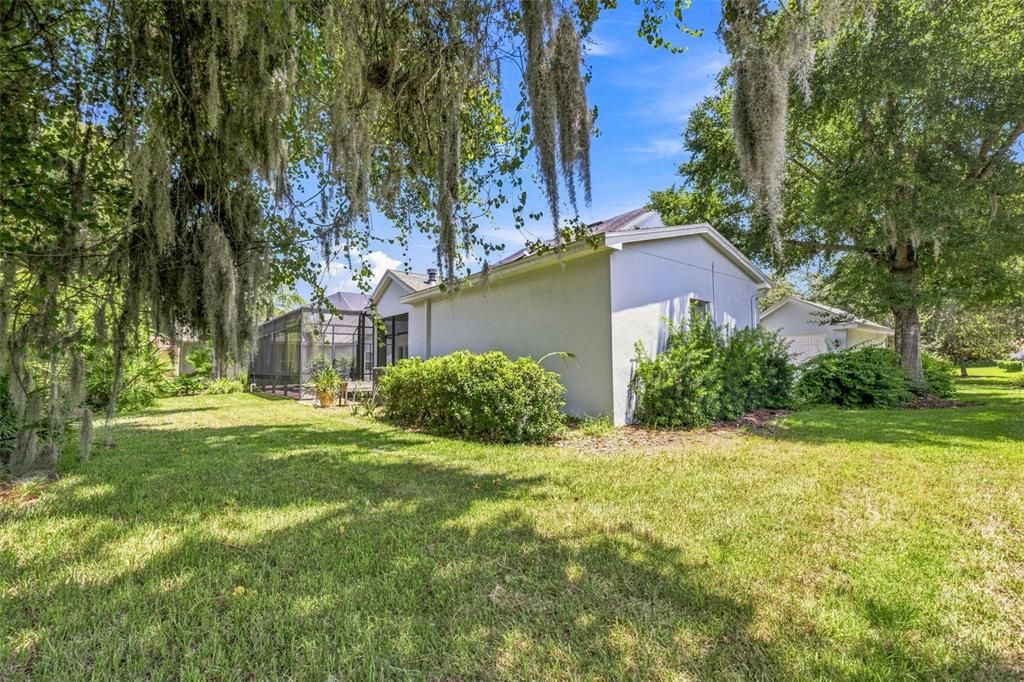 For Sale: $499,000 (4 beds, 3 baths, 3704 Square Feet)