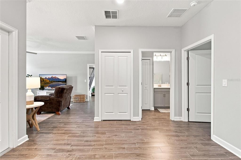 For Sale: $849,900 (6 beds, 4 baths, 3867 Square Feet)