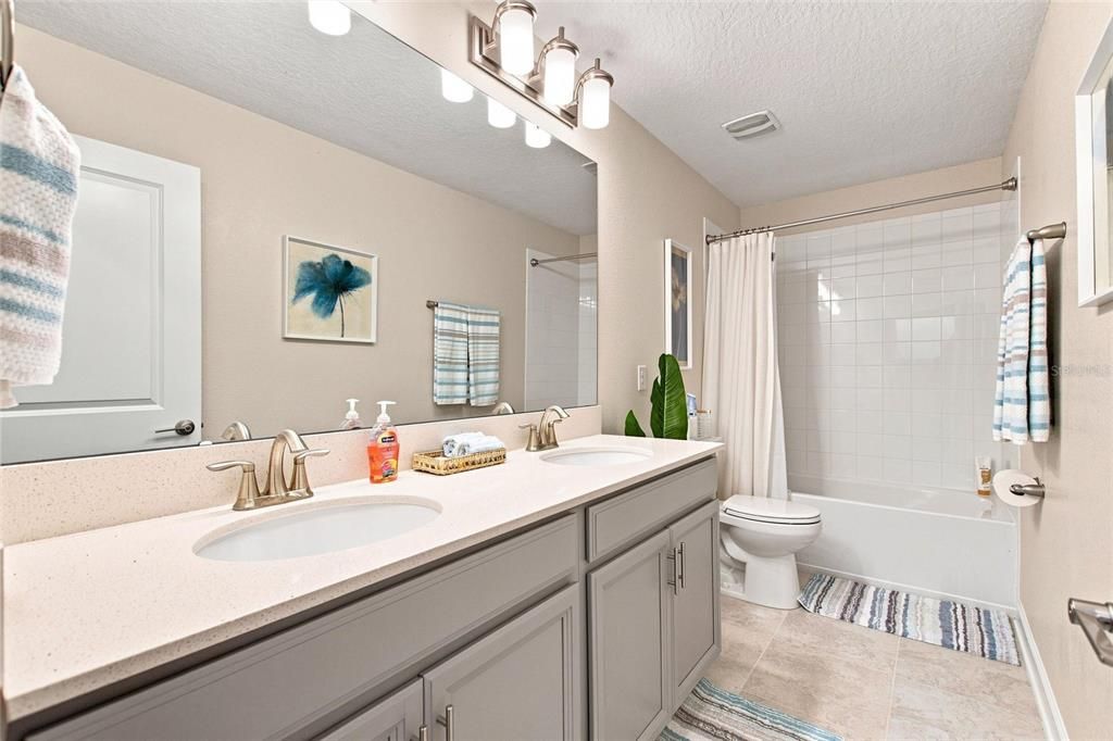 For Sale: $849,900 (6 beds, 4 baths, 3867 Square Feet)