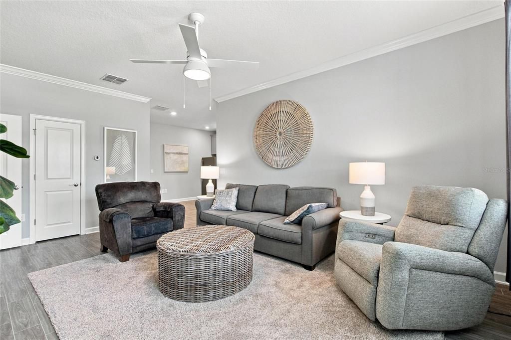 For Sale: $849,900 (6 beds, 4 baths, 3867 Square Feet)