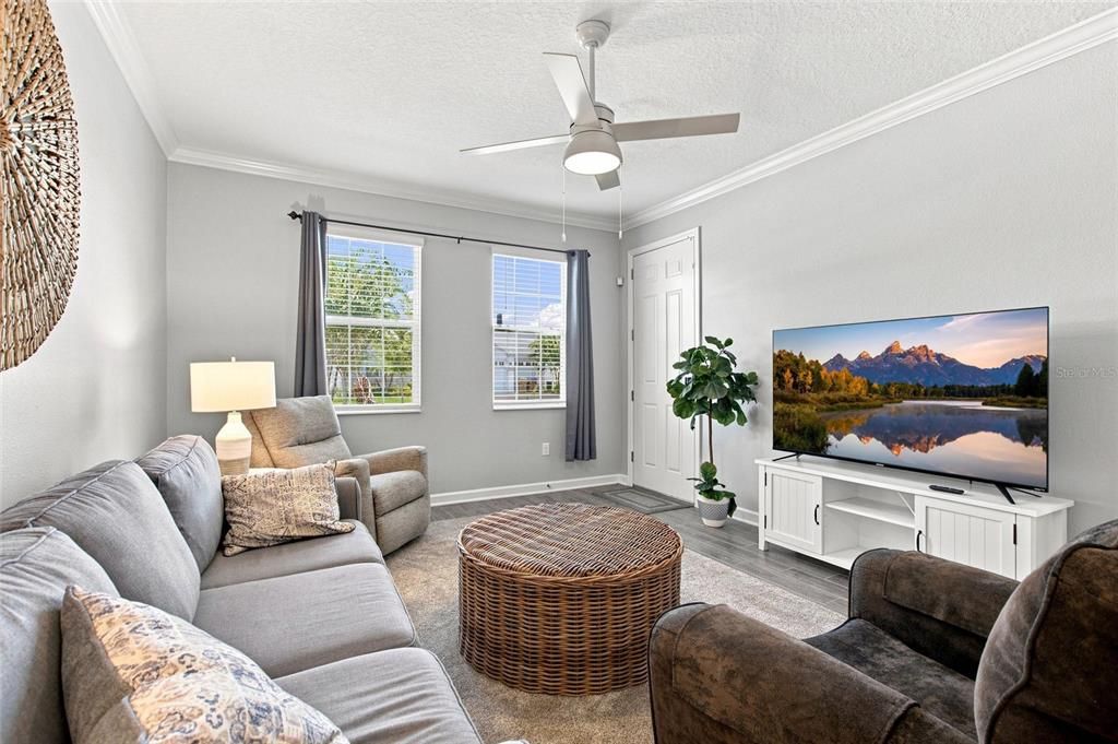 For Sale: $849,900 (6 beds, 4 baths, 3867 Square Feet)