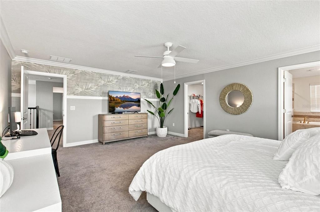 For Sale: $849,900 (6 beds, 4 baths, 3867 Square Feet)
