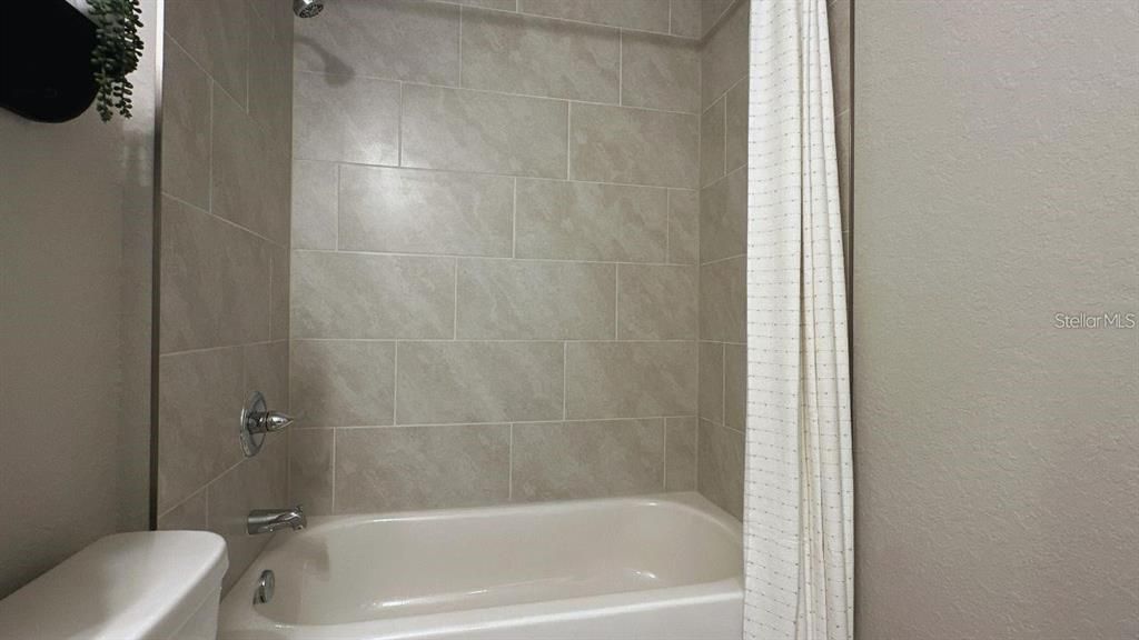 В аренду: $1,790 (3 спален, 2 ванн, 1324 Квадратных фут)