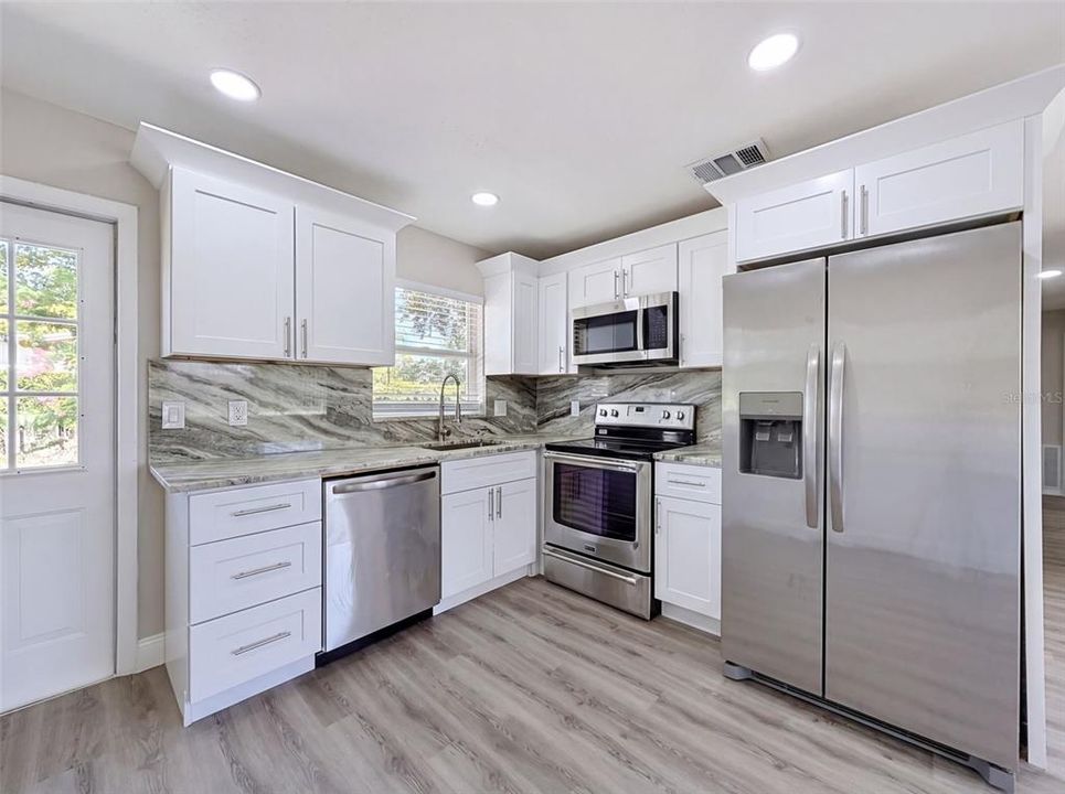 En Venta: $350,000 (3 camas, 2 baños, 1080 Pies cuadrados)