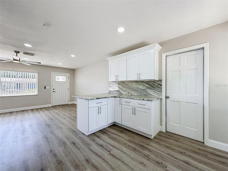 En Venta: $350,000 (3 camas, 2 baños, 1080 Pies cuadrados)