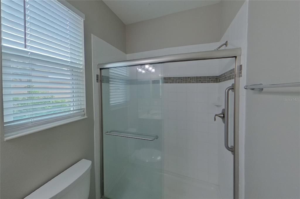 For Rent: $2,399 (4 beds, 3 baths, 1846 Square Feet)