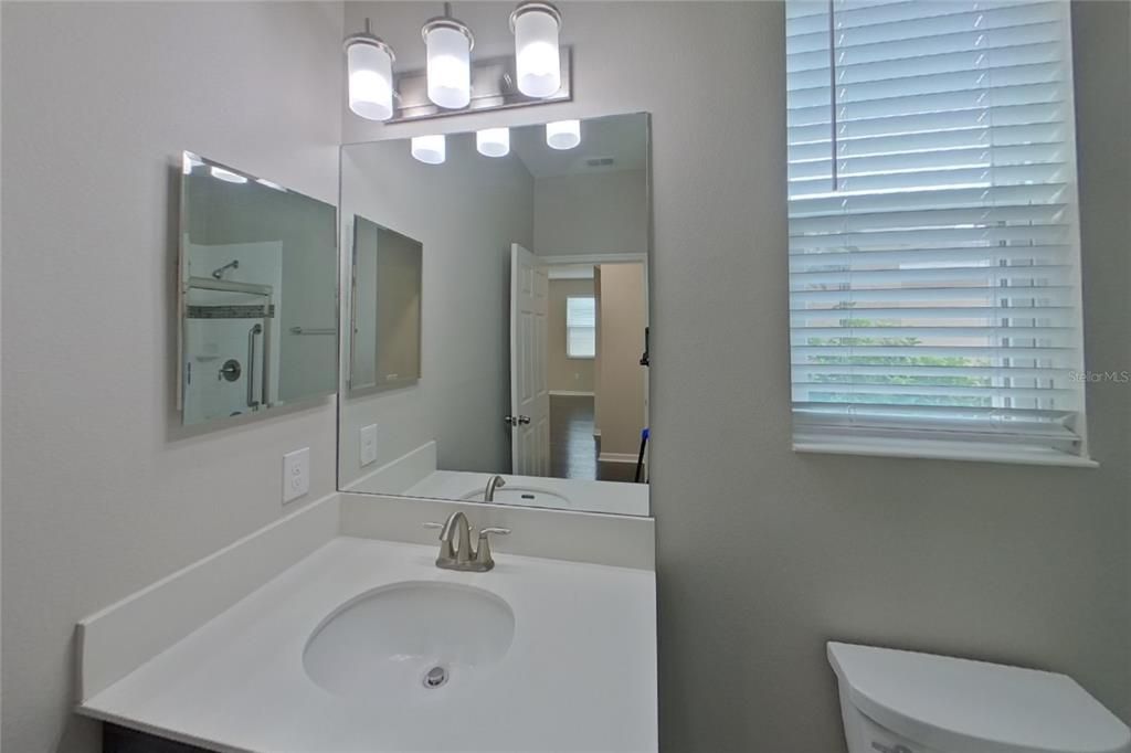 For Rent: $2,399 (4 beds, 3 baths, 1846 Square Feet)