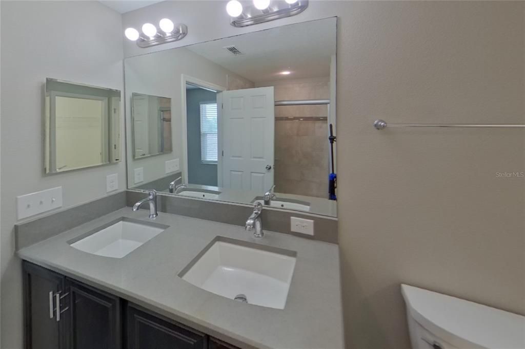 For Rent: $2,399 (4 beds, 3 baths, 1846 Square Feet)