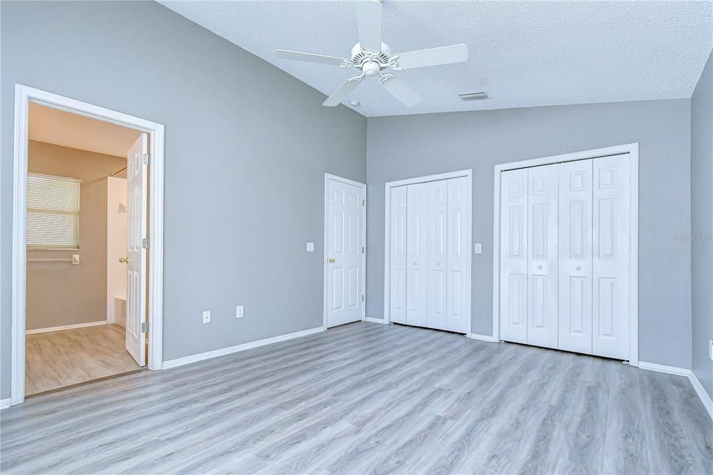 For Sale: $325,000 (3 beds, 2 baths, 1340 Square Feet)
