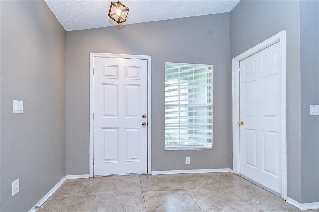 For Sale: $325,000 (3 beds, 2 baths, 1340 Square Feet)