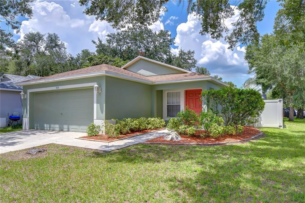 For Sale: $325,000 (3 beds, 2 baths, 1340 Square Feet)