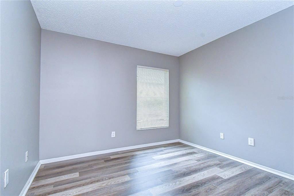 For Sale: $325,000 (3 beds, 2 baths, 1340 Square Feet)