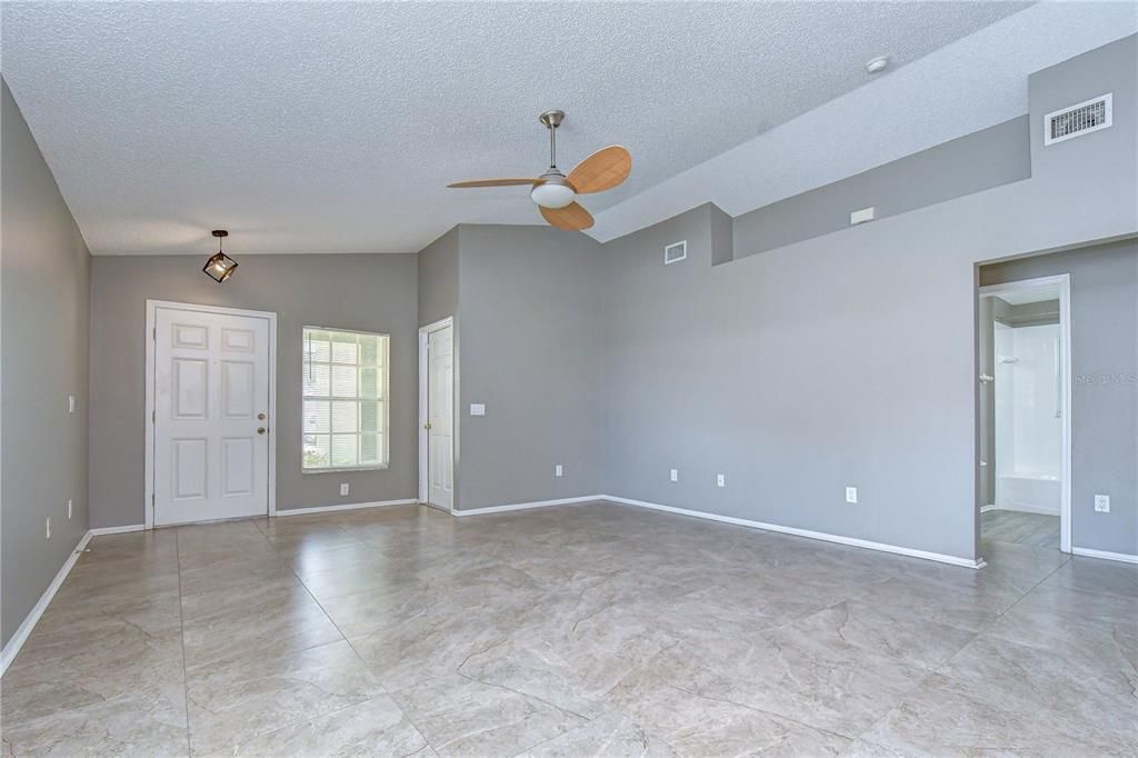 For Sale: $325,000 (3 beds, 2 baths, 1340 Square Feet)
